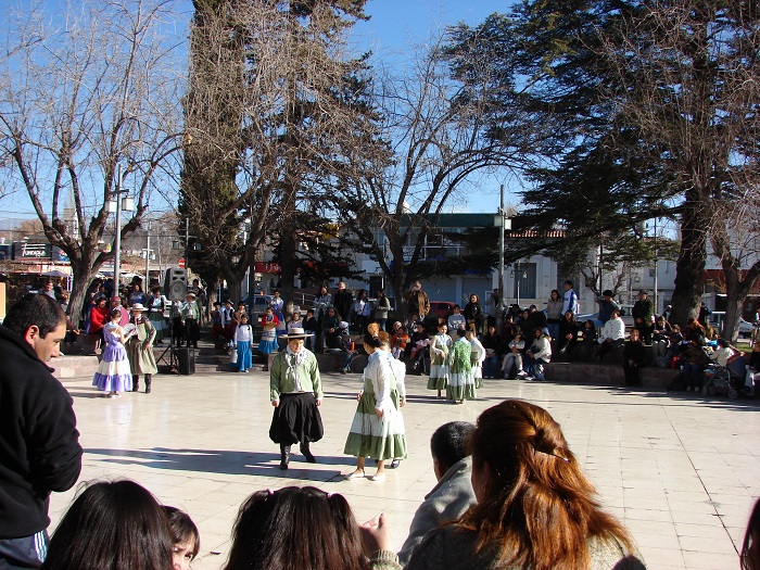 Festejo en la plaza.