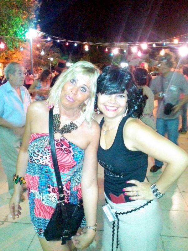 Adriana Dallape y Mabel López en una retreta de 2013 en la Plaza de Chacras.